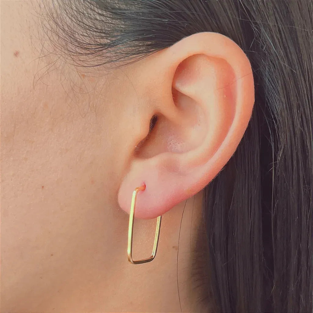 Brinco argola Retangular