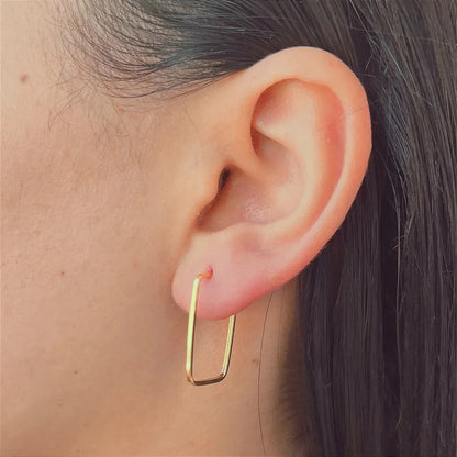 Brinco argola Retangular