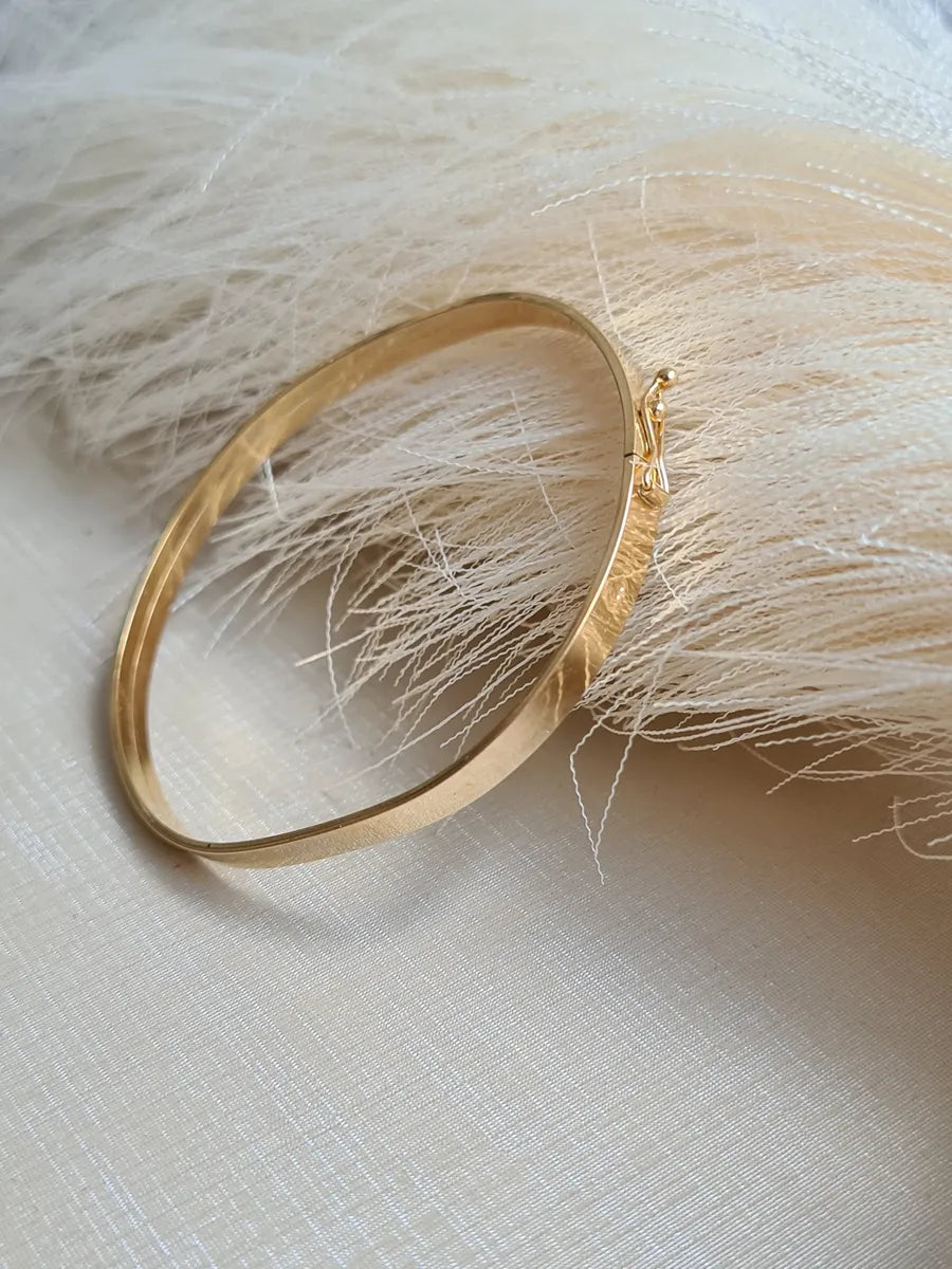 Pulseira Bracelete em Ouro 18 K Fio Quadrado