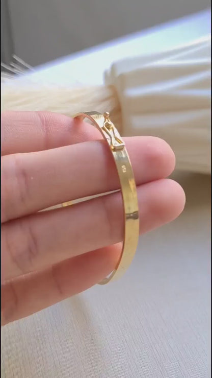 Pulseira Bracelete em Ouro 18 K Fio Quadrado